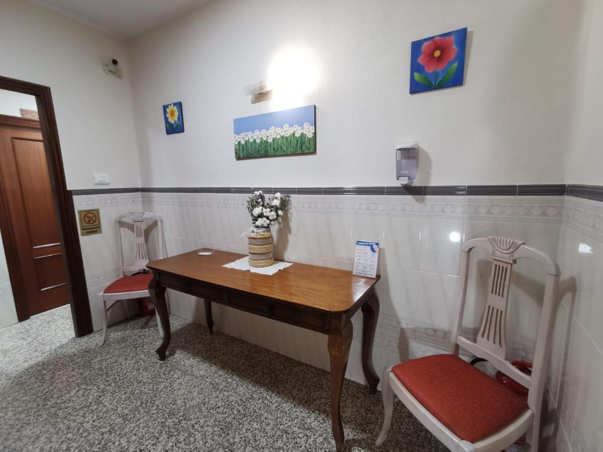 Hostal Senero Merida Bagian luar foto
