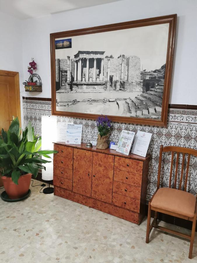 Hostal Senero Merida Bagian luar foto
